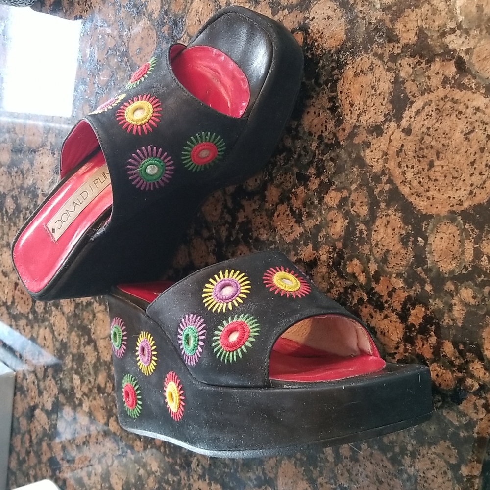 Vintage wedge slides size 7